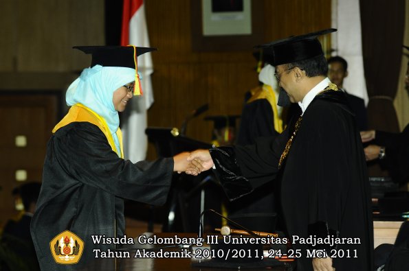 wisuda-fmipa-oleh-rektor-071-copy