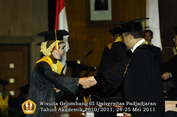 wisuda-fmipa-oleh-rektor-074-copy