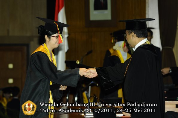 wisuda-fmipa-oleh-rektor-077-copy