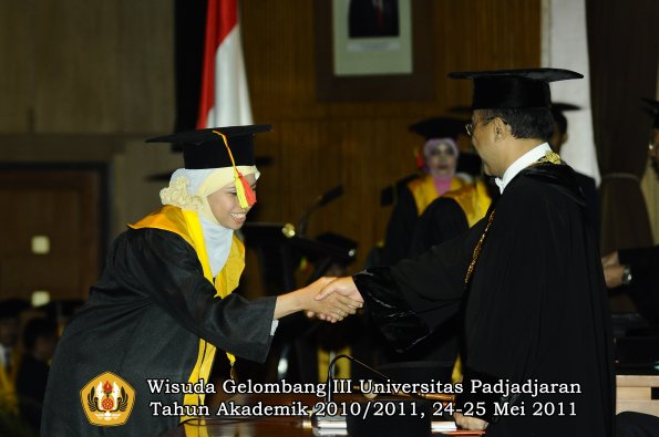 wisuda-fmipa-oleh-rektor-078-copy