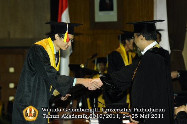 wisuda-fmipa-oleh-rektor-083-copy