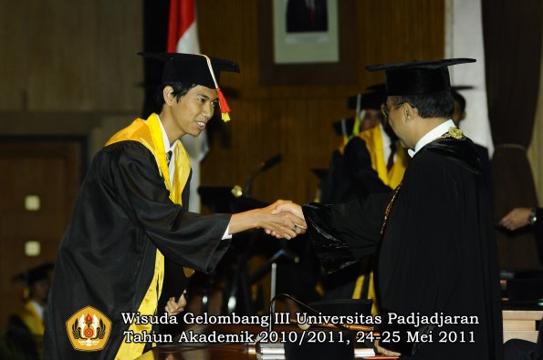 wisuda-fmipa-oleh-rektor-087-copy