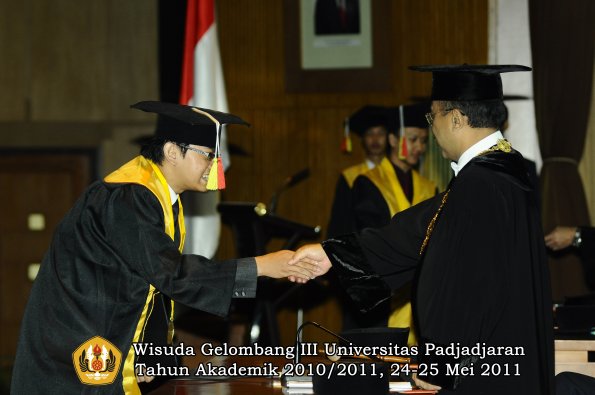 wisuda-fmipa-oleh-rektor-094-copy