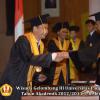 wisuda-unpad-gel-iii-ta-2012_2013-fakultas-ekonomi-dan-bisnis-oleh-rektor-093