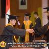 wisuda-unpad-gel-iii-ta-2012_2013-fakultas-kedokteran-gigi-oleh-rektor-094