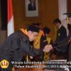 wisuda-unpad-gel-iii-ta-2012_2013-fakultas-hukum-oleh-rektor-117