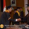 wisuda-unpad-gel-iii-ta-2012_2013-fakultas-ilmu-budaya-oleh-rektor-091