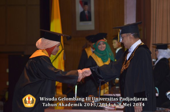 wisuda-unpad-gel-iii-ta-2013_2014-fakultas-peternakan-oleh-rektor-ilalang-foto-035