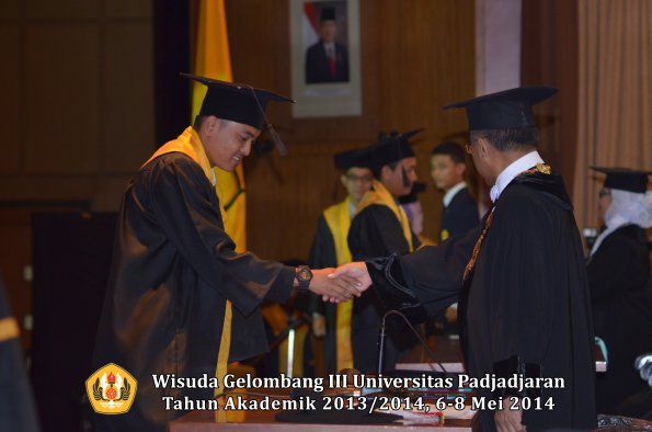 wisuda-unpad-gel-iii-ta-2013_2014-fakultas-peternakan-oleh-rektor-ilalang-foto-037