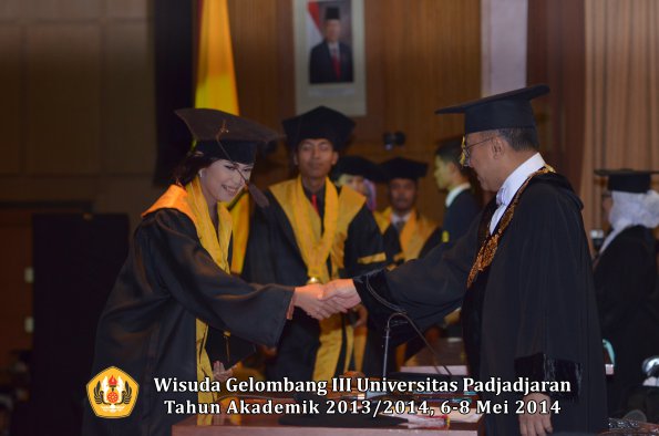 wisuda-unpad-gel-iii-ta-2013_2014-fakultas-peternakan-oleh-rektor-ilalang-foto-049