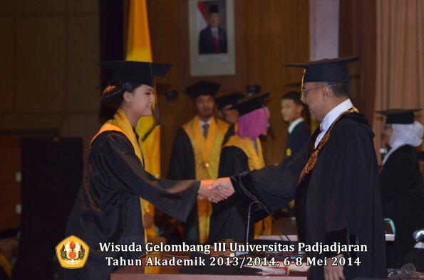 wisuda-unpad-gel-iii-ta-2013_2014-fakultas-peternakan-oleh-rektor-ilalang-foto-051