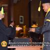 wisuda-unpad-gel-iii-ta-2013_2014-fakultas-ikom-oleh-dekan-ilalang-foto-017