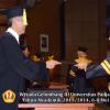 wisuda-unpad-gel-iii-ta-2013_2014-fakultas-ekonomi-dan-bisnis-oleh-dekan-ilalang-foto-022