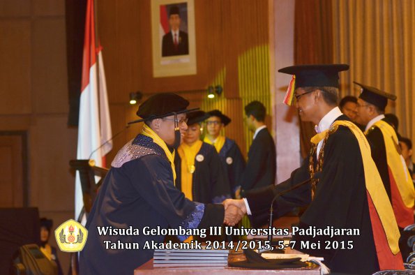 Wisuda Unpad Gel III TA 2014_2015  Program Pascasarjana oleh Rektor 018
