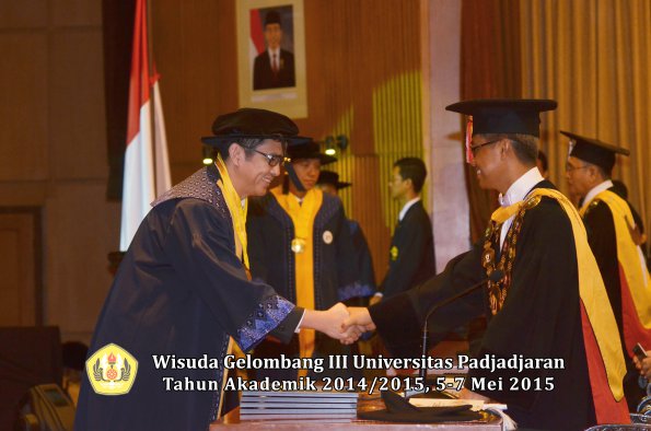 Wisuda Unpad Gel III TA 2014_2015  Program Pascasarjana oleh Rektor 020