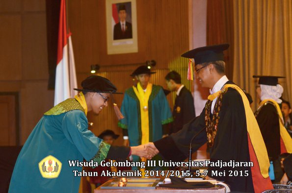 Wisuda Unpad Gel III TA 2014_2015  Fakultas Peternakan oleh Rektor  006