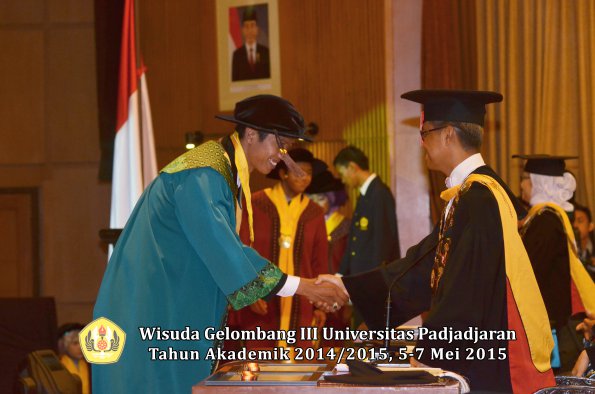Wisuda Unpad Gel III TA 2014_2015  Fakultas Peternakan oleh Rektor  007