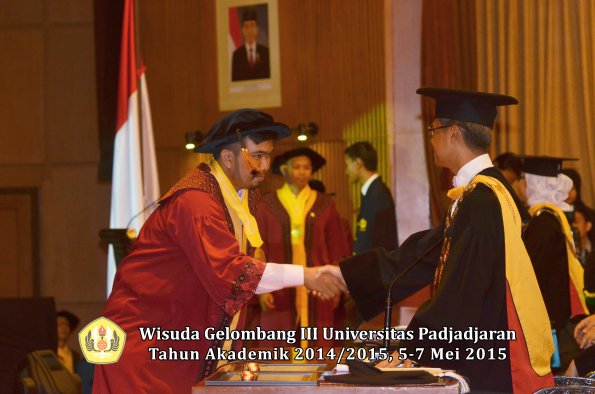 Wisuda Unpad Gel III TA 2014_2015  Fakultas Peternakan oleh Rektor  020