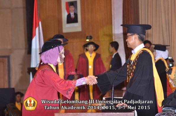 Wisuda Unpad Gel III TA 2014_2015  Fakultas Peternakan oleh Rektor  001