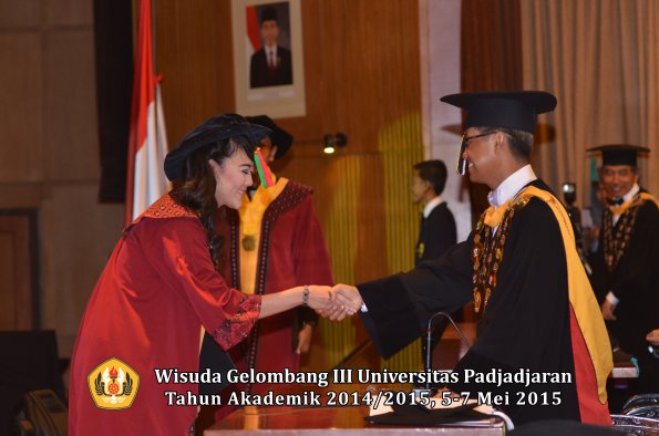Wisuda Unpad Gel III TA 2014_2015  Fakultas TIP oleh Rektor 009