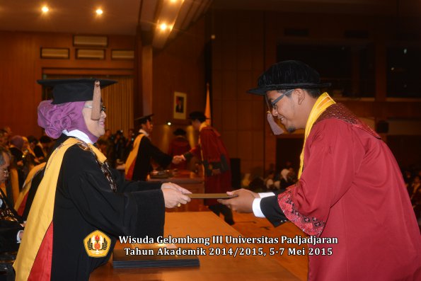 Wisuda Unpad Gel III TA 2014_2015  Fakultas Peternakan oleh Dekan 013