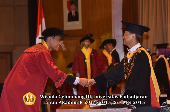 Wisuda Unpad Gel III TA 2014_2015  Fakultas Peternakan oleh Rektor  002