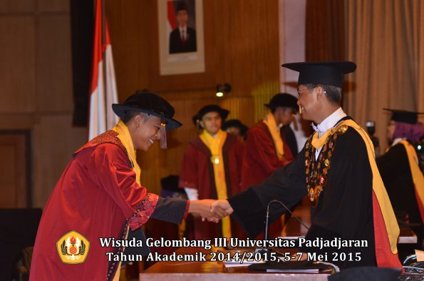 Wisuda Unpad Gel III TA 2014_2015  Fakultas Peternakan oleh Rektor  003