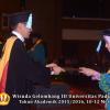 Wisuda Unpad Gel III TA 2015_2016  Fakultas Ilmu Budaya oleh Dekan  011