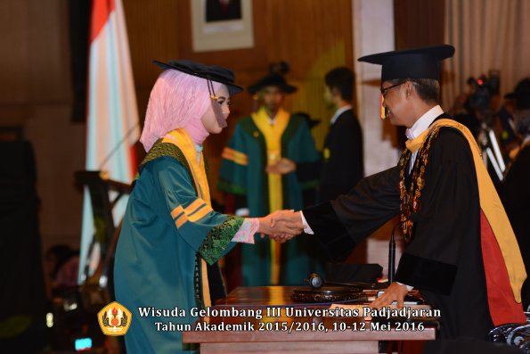 Wisuda Unpad Gel III TA 2015_2016  Fakultas Peternakan oleh Rektor  002