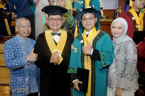 LIPUTAN WISUDA UNPAD GEL III TA 2022-2023  SESI I (120)