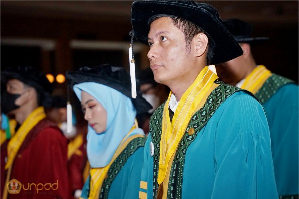 LIPUTAN WISUDA UNPAD GEL III TA 2022-2023  SESI II (106)