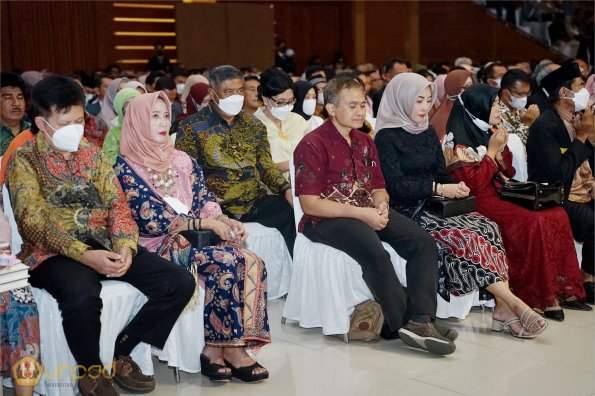 LIPUTAN WISUDA UNPAD GEL III TA 2022-2023  SESI II (136)