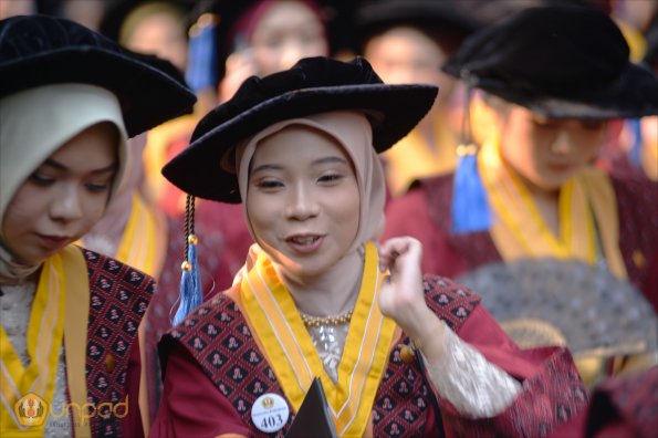 LIPUTAN WISUDA UNPAD GEL III TA 2022-2023  SESI II (23)