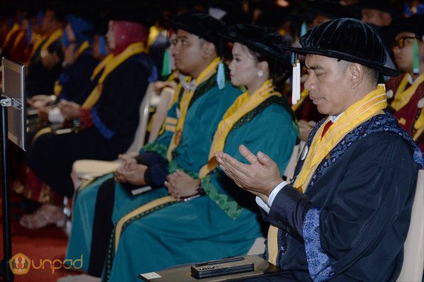 LIPUTAN WISUDA UNPAD GEL III TA 2022-2023  SESI II (34)