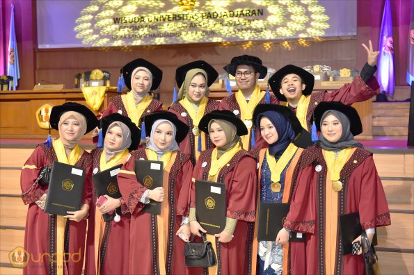 LIPUTAN WISUDA UNPAD GEL III TA 2022-2023  SESI II (49)