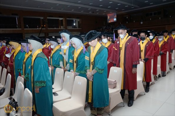 LIPUTAN WISUDA UNPAD GEL III TA 2022-2023  SESI IV (71)