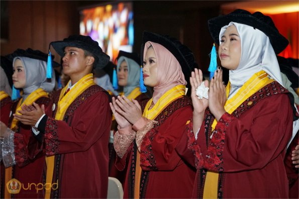 LIPUTAN WISUDA UNPAD GEL III TA 2022-2023  SESI V (111)