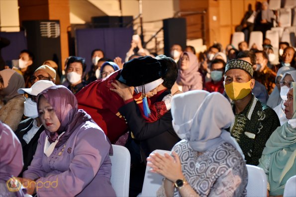 LIPUTAN WISUDA UNPAD GEL III TA 2022-2023  SESI V (37)