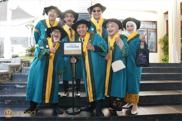 LIPUTAN WISUDA UNPAD GEL III TA 2022-2023  SESI V (64)