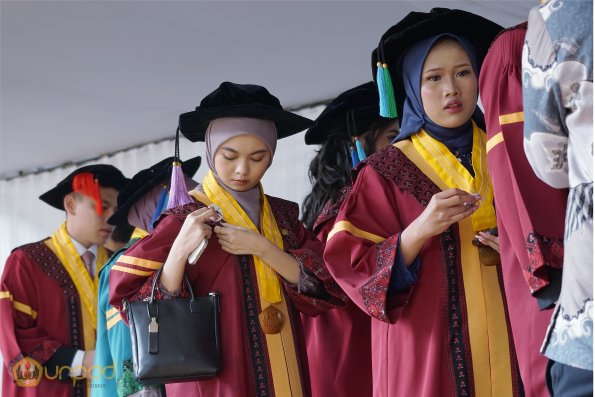 WISUDA UNPAD GEL III TA 2024-2025 (107)