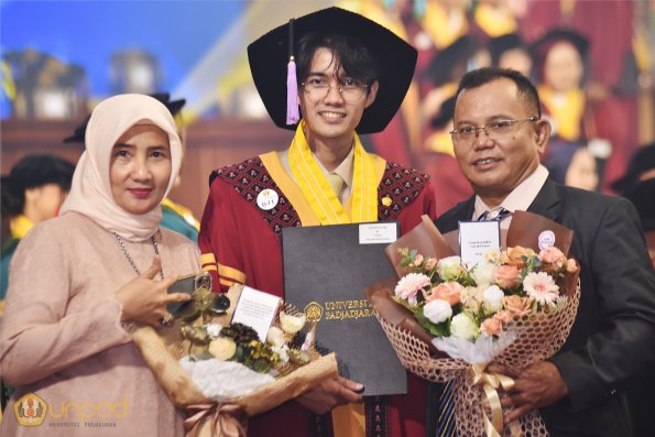 WISUDA UNPAD GEL III TA 2024-2025 (16)