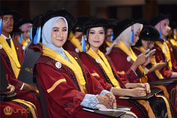 WISUDA UNPAD GEL III TA 2024-2025 (2)