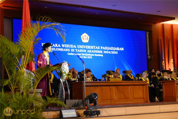 WISUDA UNPAD GEL III TA 2024-2025 (51)