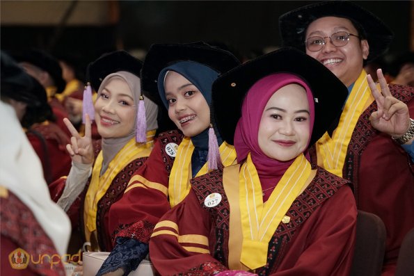WISUDA UNPAD GEL III TA 2024-2025 (76)