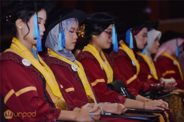 WISUDA UNPAD GEL III TA 2024-2025 (8)