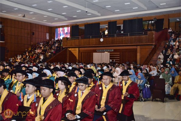 WISUDA UNPAD GEL III TA 2024 - 2025 (103)