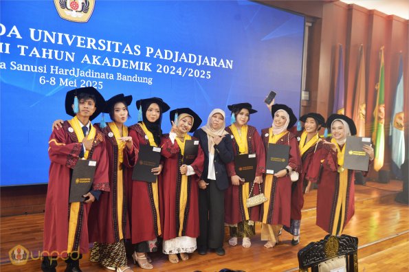 WISUDA UNPAD GEL III TA 2024 - 2025 (109)