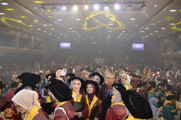 WISUDA UNPAD GEL III TA 2024 - 2025 (113)