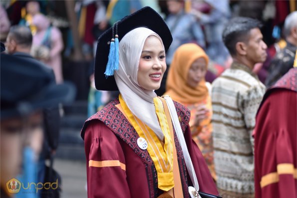 WISUDA UNPAD GEL III TA 2024 - 2025 (13)