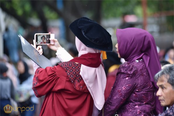 WISUDA UNPAD GEL III TA 2024 - 2025 (14)